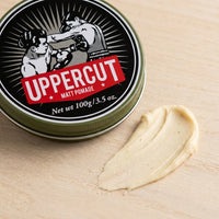 Uppercut Matte Pomade, lähikuva koostumuksesta