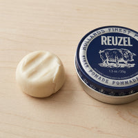 Reuzel Fiber Pomade - lähikuva koostumuksesta