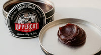 Uppercut Deluxe Pomade - lähikuva koostumuksesta