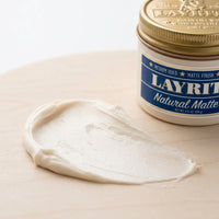 Layrite Natural Matte Cream - lähikuva koostumuksesta