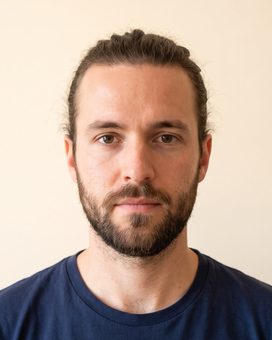 Man bun: edestä