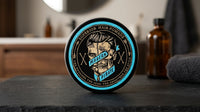 Modern Pirate Superior Hair Pomade (Blue) - staand blik op leisteen voor spiegel